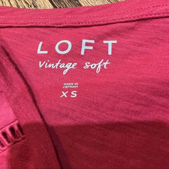 LOFT Pinkish Red Short Sleeve T-shirt with Floral Eyelet Sleeves size XS - Picture 6 of 7